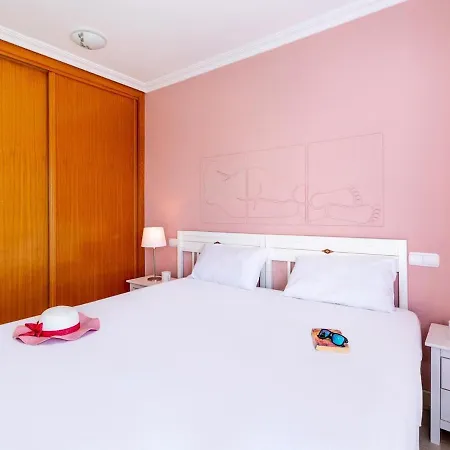 Sea Breeze Sotavento Iii شقة